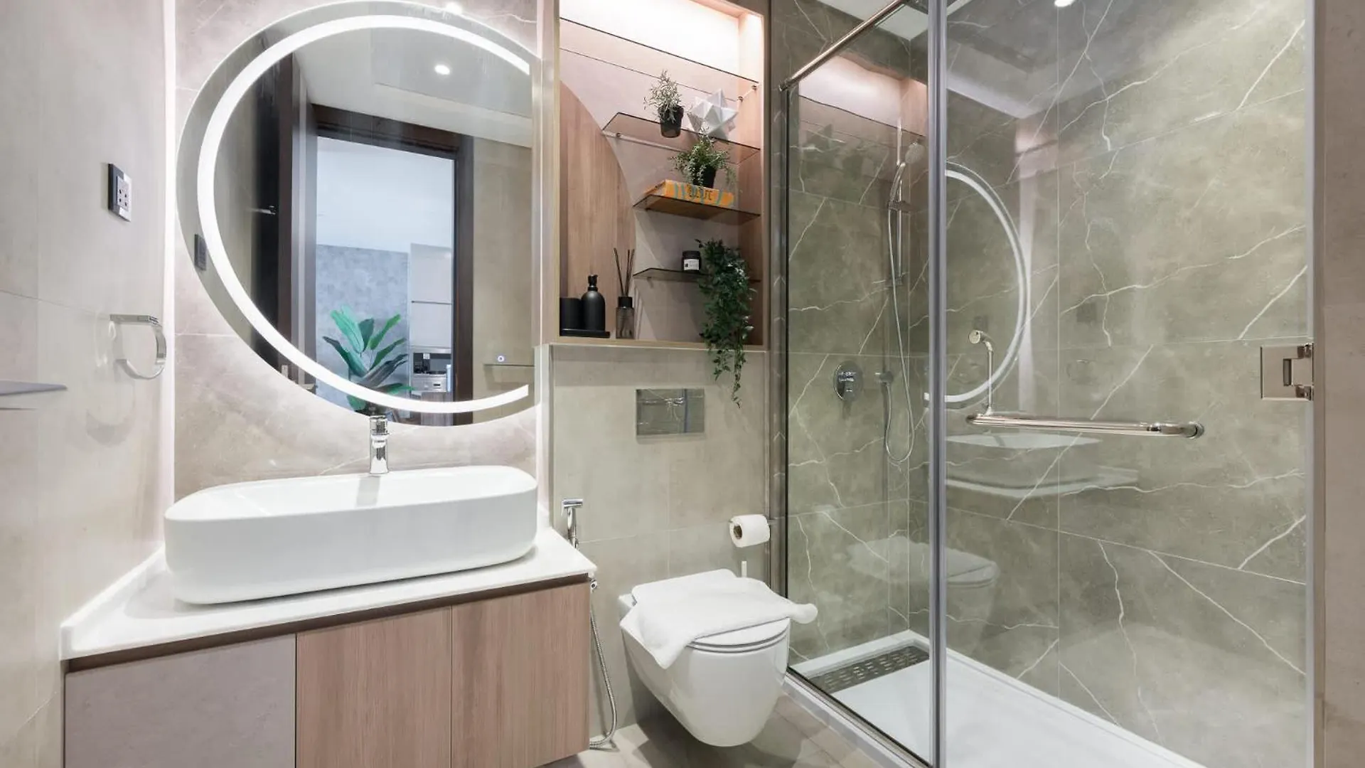 Elegant And Cozy 1-Bedroom Apartment With Balcony Views In Jvt Dubai United Arab Emirates