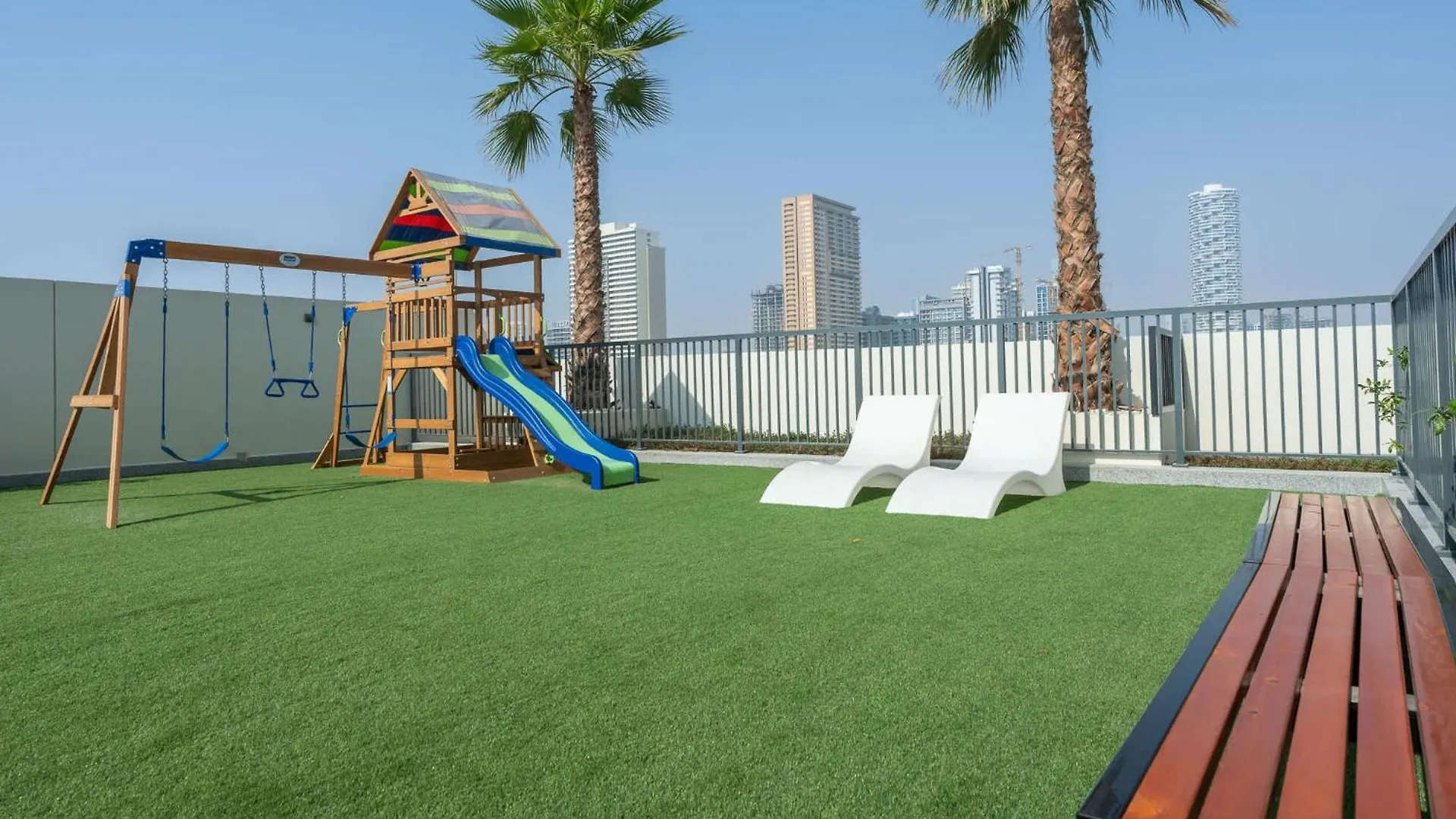 Elegant And Cozy 1-Bedroom Apartment With Balcony Views In Jvt Dubai