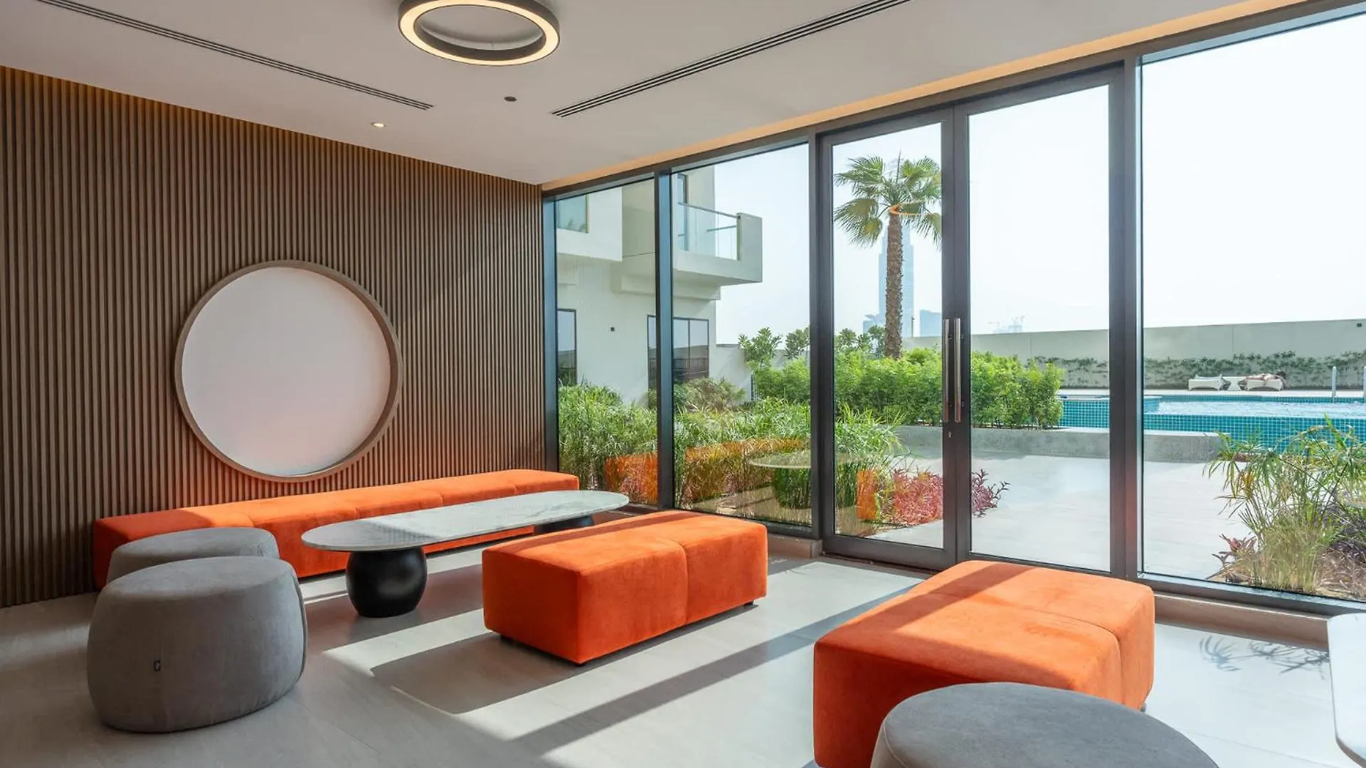 Elegant And Cozy 1-Bedroom Apartment With Balcony Views In Jvt Dubai
